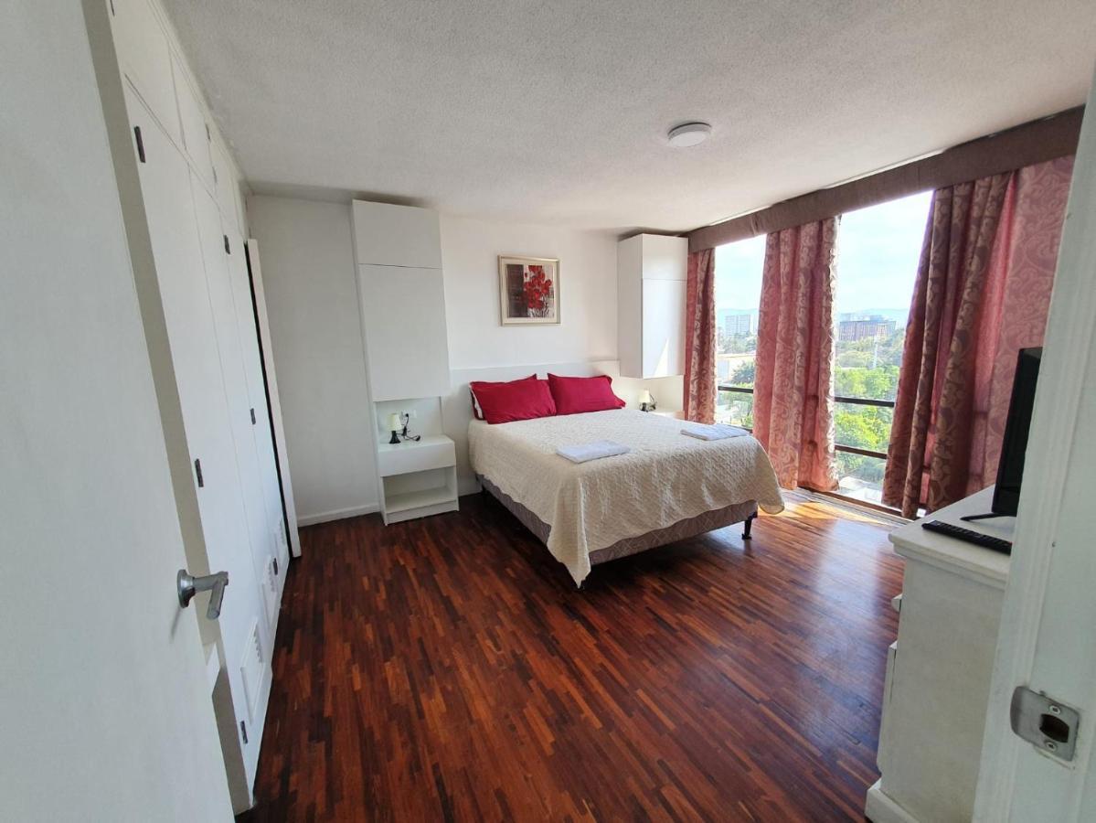 Apartamento Avenida Reforma Ciudad De Guatemala Ngoại thất bức ảnh